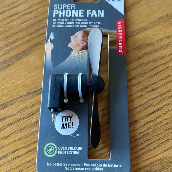 Super Phone Fan for iPhone by Kikkerland - Picture 1 of 2